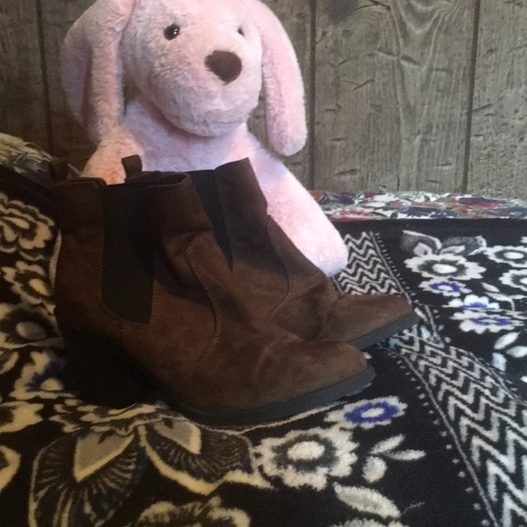 Ankle boots - Picture 2 of 5